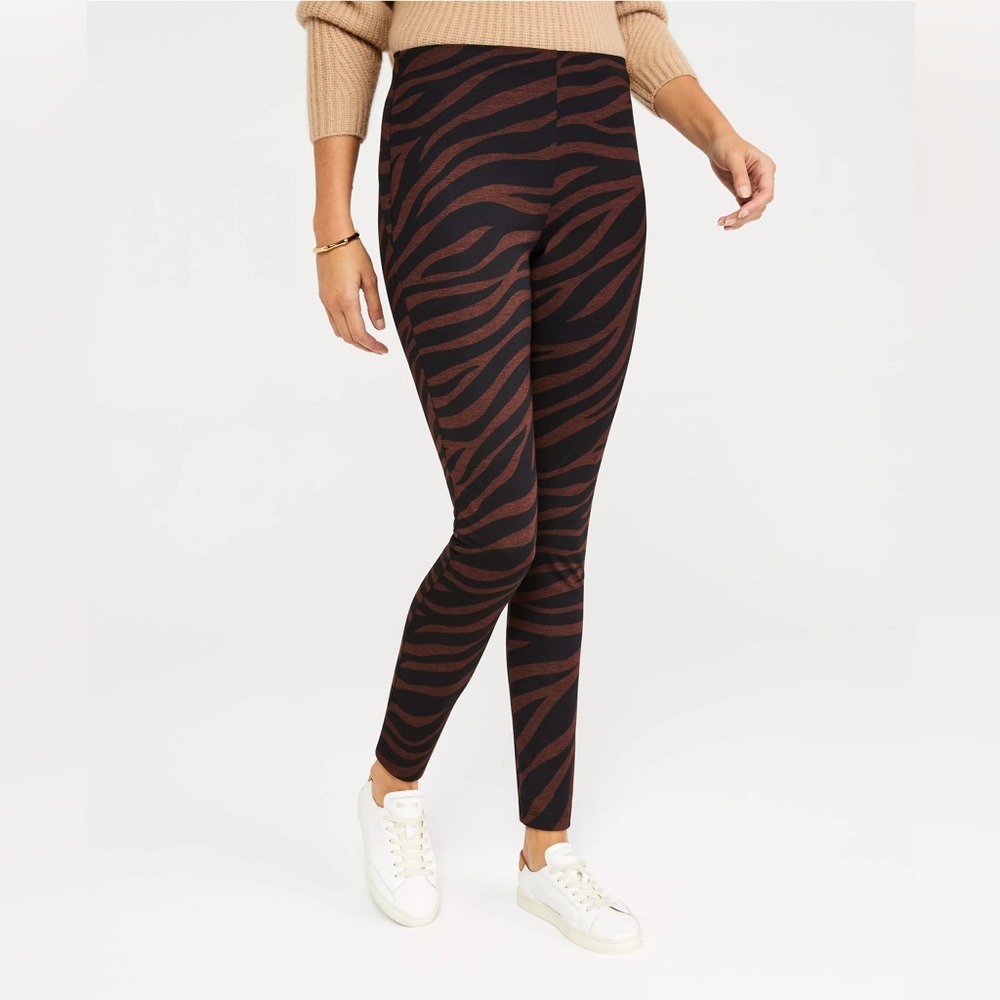 Ann Taylor, Women’s, Size 16 (runs small), The Zebra Print Seamed Leggings